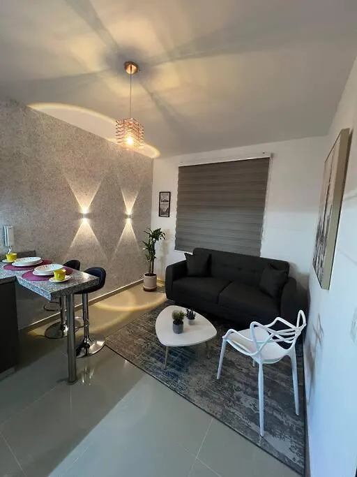 Lujoso Apartamento Granada カリ コロンビア