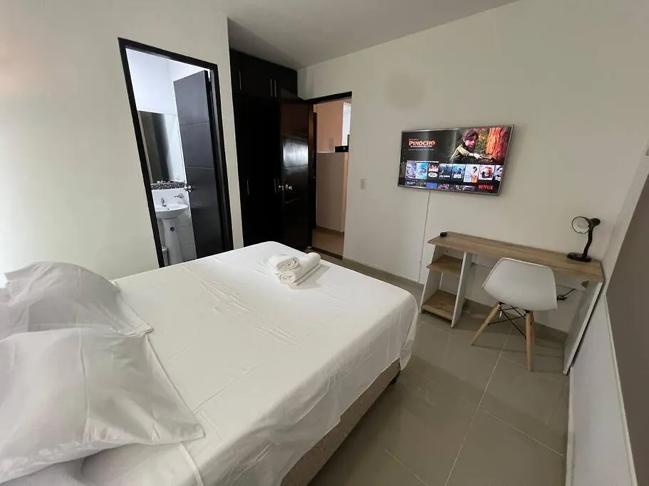 Lujoso Apartamento Granada カリ アパート